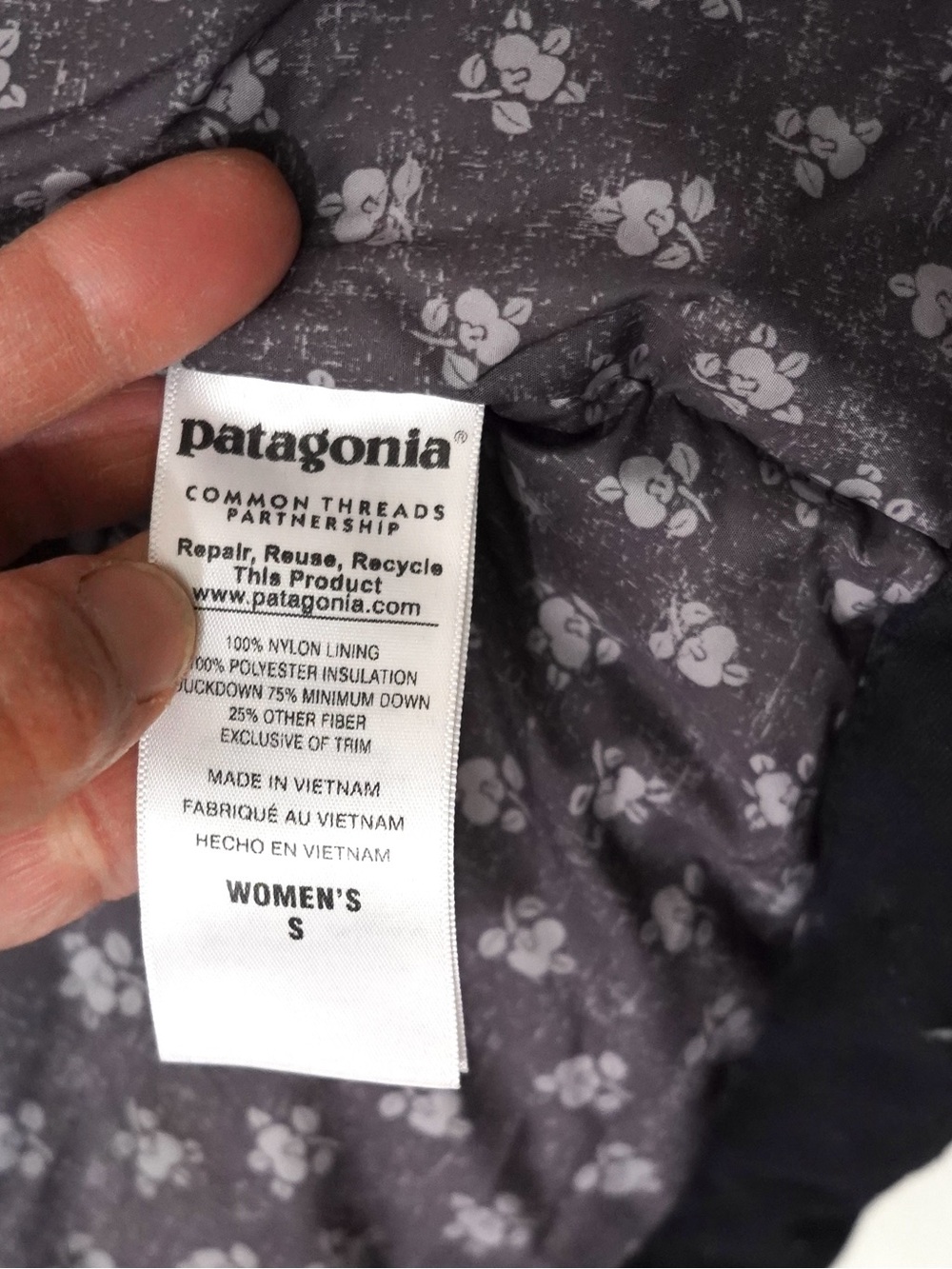 Patagonia Jacket Womens S Black Grey Bivy Hooded Vest Puffer Down Insulated - Picture 7 of 9